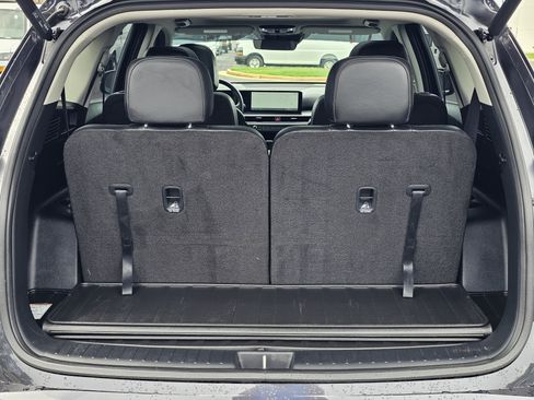 Used 2025 Kia Sorento EX w/ Panoramic Sunroof Package FWD image 12