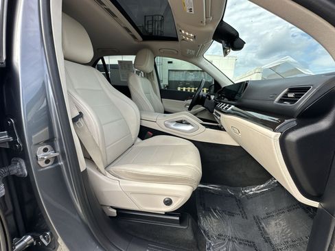 Used 2022 Mercedes-Benz GLE 350 4MATIC w/ Premium Package image 35