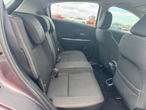 Certified 2018 Honda HR-V LX image 11