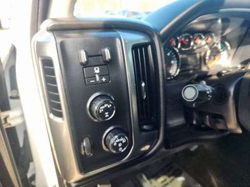 Used 2018 Chevrolet Silverado 1500 LT w/ All Star Edition image 23