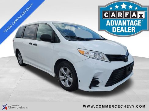Used 2019 Toyota Sienna L FWD image 1