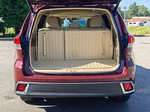 Used 2017 Toyota Highlander Limited AWD/4WD image 56