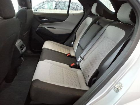 Used 2022 Chevrolet Equinox LT image 12