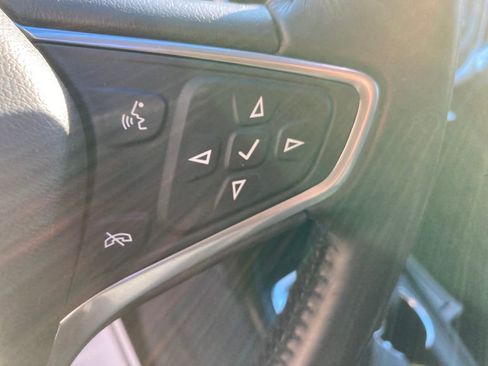 Used 2022 Chevrolet Equinox LT image 37