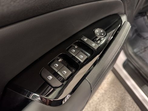 Certified 2025 Kia Sportage SX image 24