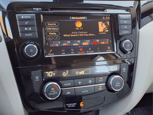 Certified 2021 Nissan Rogue Sport SV image 21