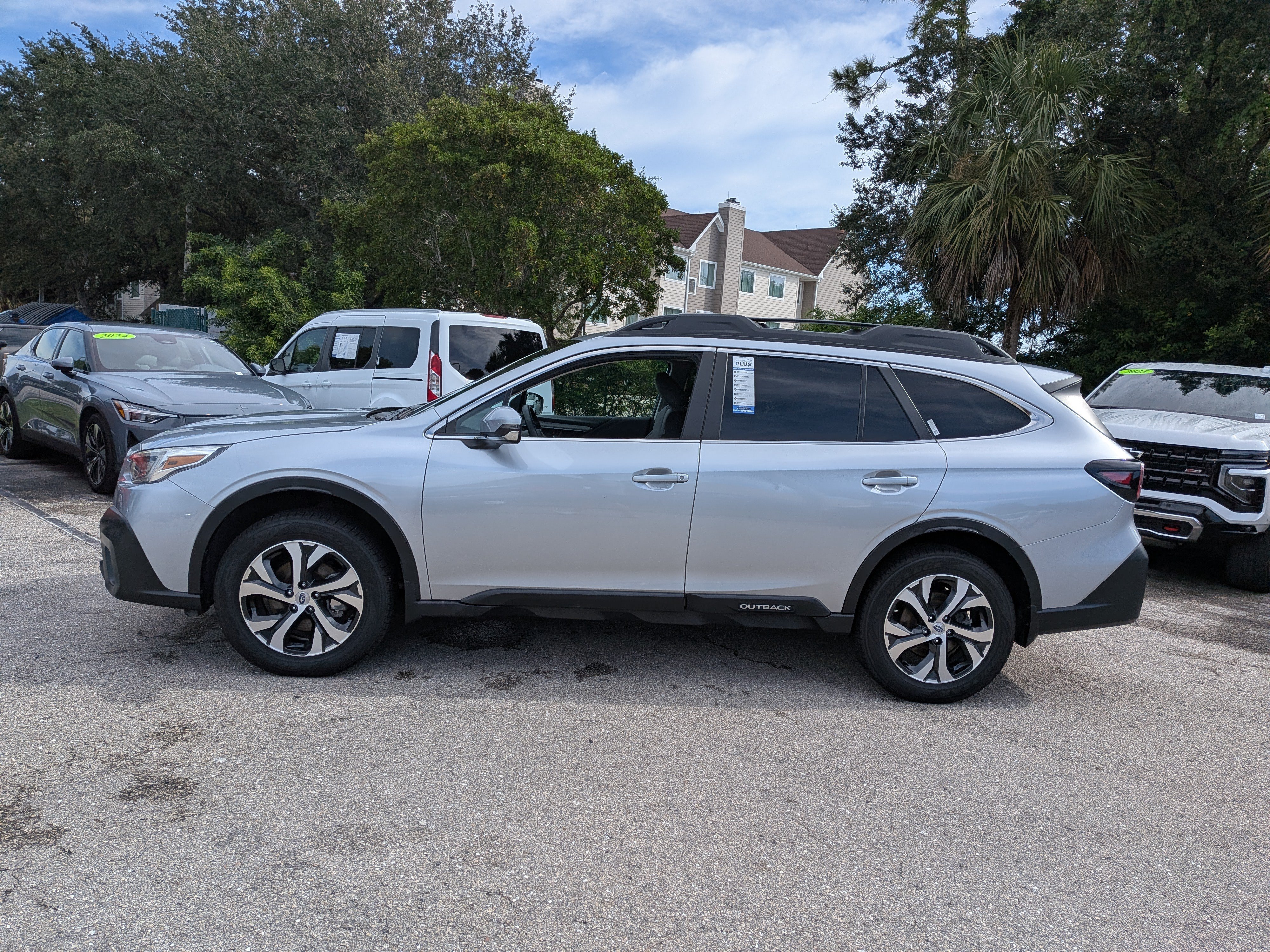 Certified 2022 Subaru Outback Limited AWD/4WD image 7