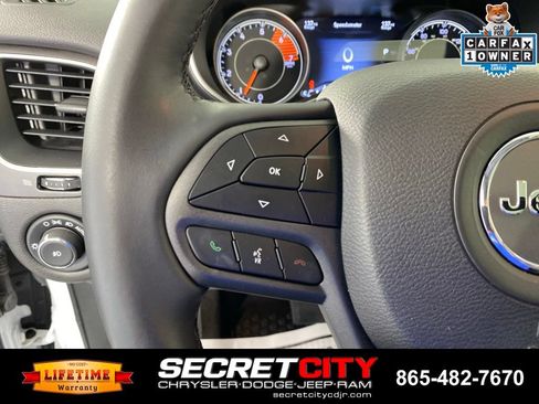 Used 2019 Jeep Cherokee Trailhawk AWD/4WD image 14