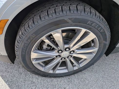 Certified 2024 Cadillac XT5 Premium Luxury w/ Technology Package FWD image 8