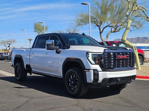 Used 2024 GMC Sierra 2500 Denali Ultimate w/ Max Trailering Package image 3