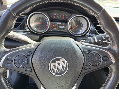 Used 2018 Buick Regal Essence w/ Driver Confidence Package #1 AWD/4WD image 14