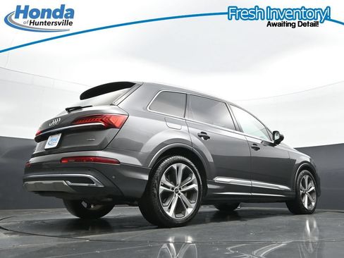 Used 2022 Audi Q7 3.0T Prestige AWD/4WD image 38