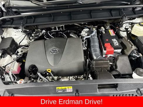 Used 2022 Toyota Highlander XSE FWD image 30