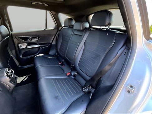 Used 2023 Mercedes-Benz GLC 300 image 21