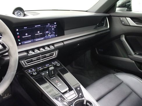 Certified 2024 Porsche 911 Carrera RWD image 28