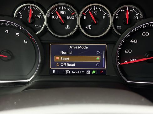 Used 2021 Chevrolet Tahoe LT image 3