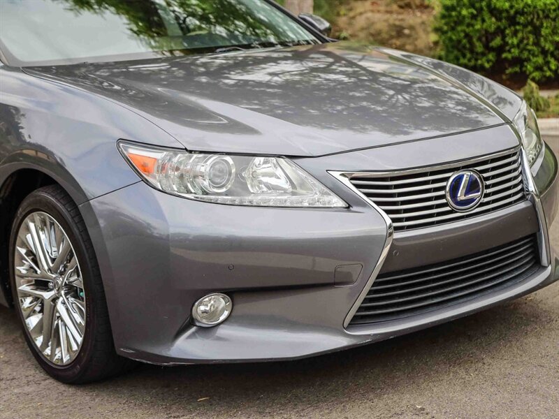 Used 2013 Lexus ES 350 w/ Luxury Pkg FWD image 9