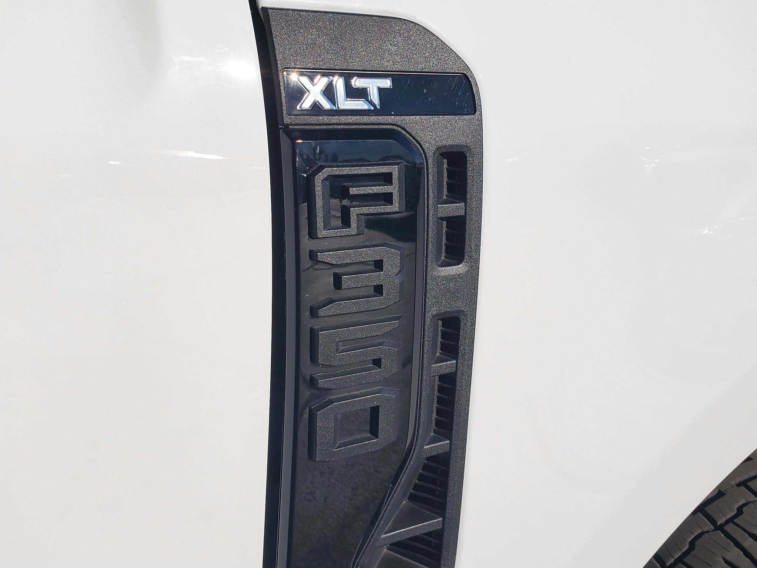 Used 2024 Ford F350 XLT w/ Black Appearance Package AWD/4WD image 29