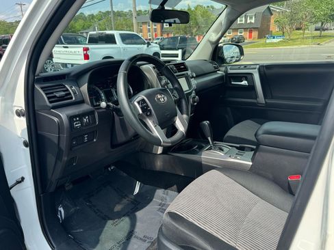 Used 2016 Toyota 4Runner SR5 RWD image 13