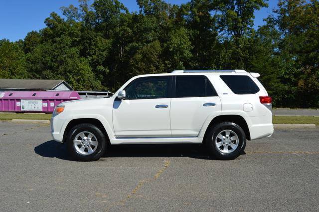 Used 2011 Toyota 4Runner SR5 AWD/4WD image 69