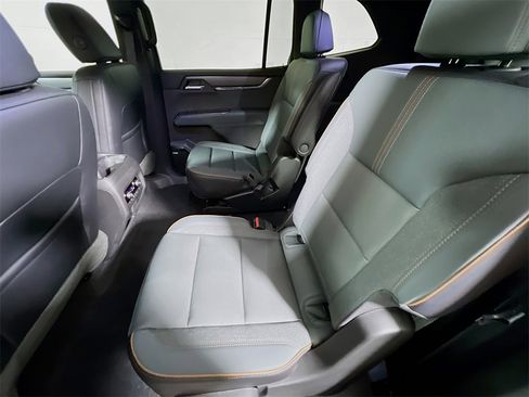 New 2026 GMC Acadia AT4 w/ Luxury Package image 20