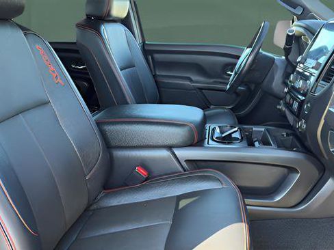 Used 2021 Nissan Titan PRO-4X w/ Pro-4x Convenience Package image 20