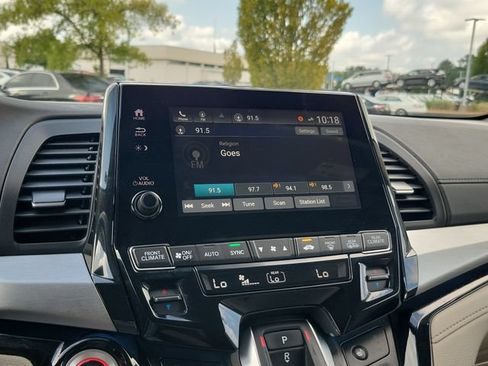 Certified 2024 Honda Odyssey Touring image 20