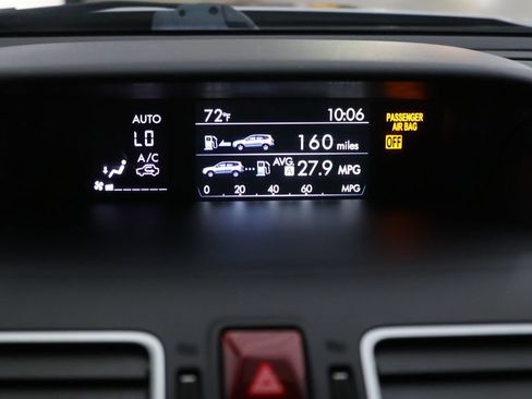 Used 2018 Subaru Forester 2.5i Premium w/ All-Weather Package AWD/4WD image 17