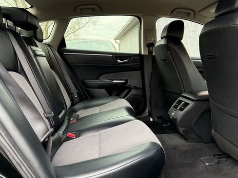 Used 2018 Honda Clarity Plug-In Hybrid image 13