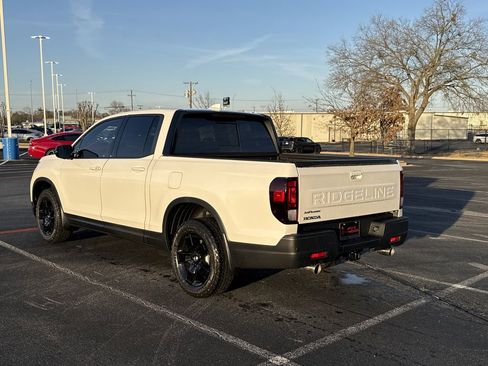 New 2026 Honda Ridgeline Black Edition image 5