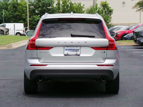 Used 2019 Volvo XC60 T5 Momentum w/ Premium Package AWD/4WD image 23