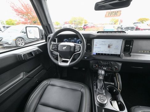 New 2025 Ford Bronco Badlands image 26