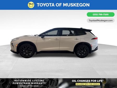 New 2026 Toyota Crown Signia Limited w/ Advanced Technology Package image 4