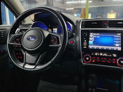 Used 2018 Subaru Outback 2.5i Limited image 37