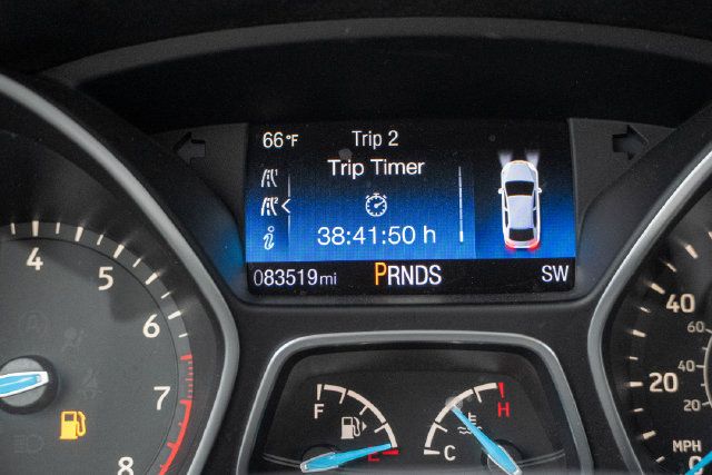 Used 2017 Ford Focus Titanium FWD image 37
