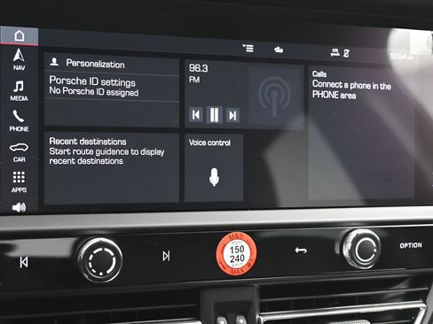 Certified 2026 Porsche Macan AWD/4WD image 15