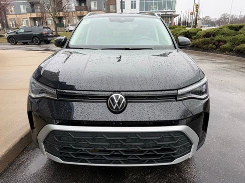 Used 2025 Volkswagen Taos SE FWD image 10