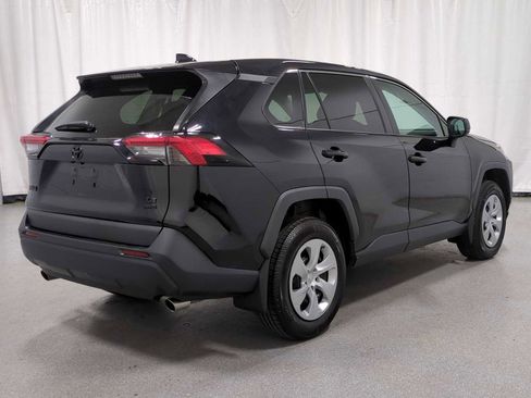 Used 2022 Toyota RAV4 LE AWD/4WD image 9
