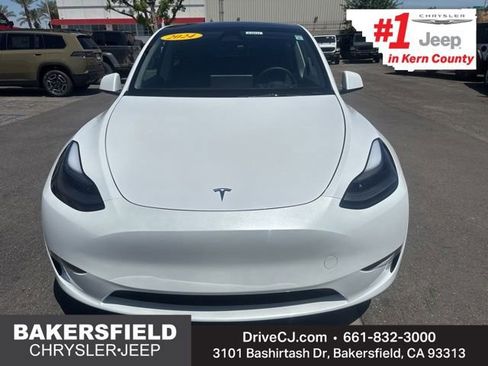 Used 2024 Tesla Model Y Performance AWD/4WD image 9