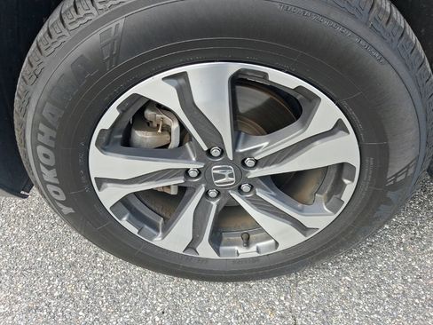 Used 2019 Honda CR-V LX image 14