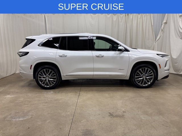 Used 2025 Buick Enclave Avenir w/ Super Cruise Package AWD/4WD image 2