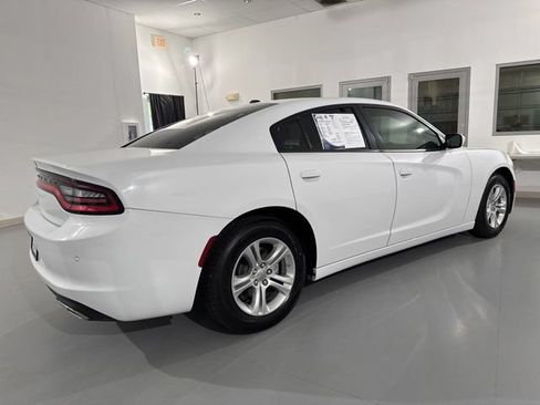 Used 2022 Dodge Charger SXT RWD image 13
