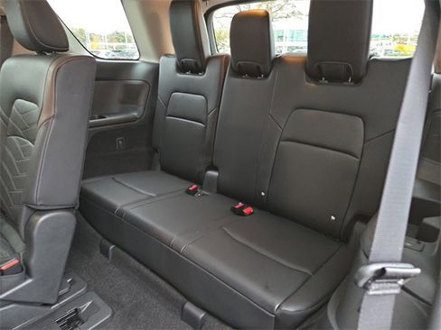 Certified 2024 Nissan Pathfinder Platinum w/ Cargo Package image 39