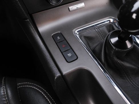 Used 2013 Ford Mustang GT Premium w/ Security Pkg image 27