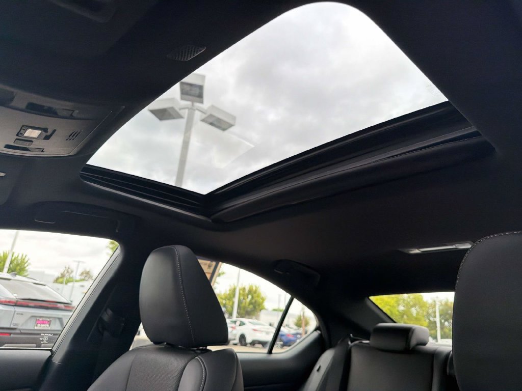 Used 2023 Lexus IS 350 F Sport w/ Navigation Package RWD image 9