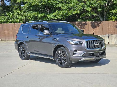 Used 2019 INFINITI QX80 Limited w/ All-Season Package AWD/4WD image 3