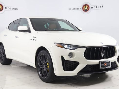 Used 2022 Maserati Levante Modena image 24