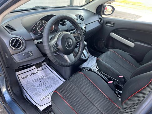 Used 2014 MAZDA MAZDA2 Touring FWD image 21