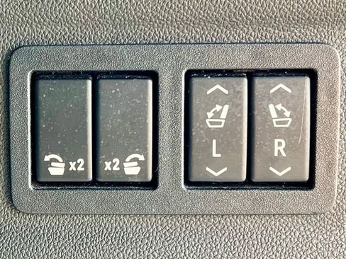 Used 2021 GMC Yukon XL AT4 w/ AT4 Premium Plus Package image 46