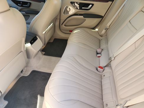 Used 2023 Mercedes-Benz EQS 450+ Sedan image 29